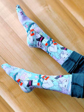 Load image into Gallery viewer, Pastel Jill Lamm Room Graphic Socks